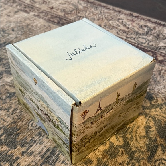 Juliska Blue & White Glass Vase - Picture 5 of 6